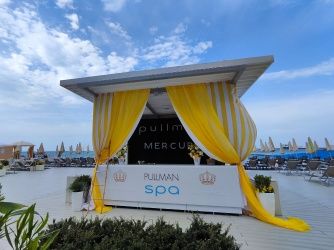 Услуги апарт-отеля BREVIS / Пляж Pullman Sochi Centre 